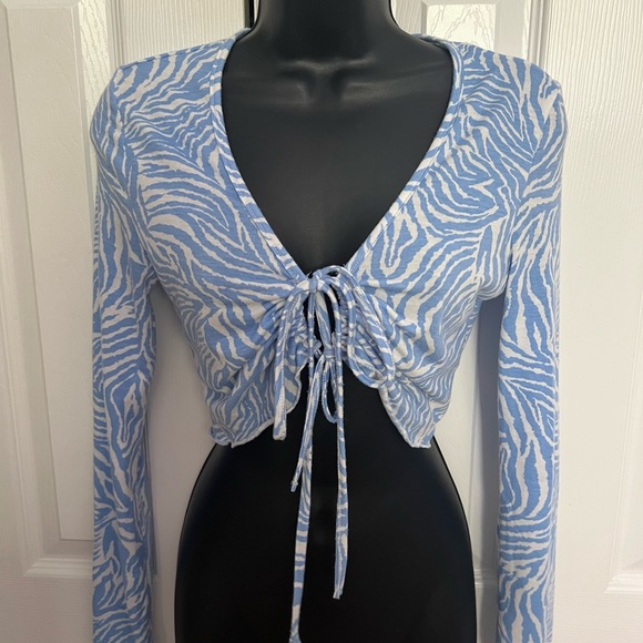 Long sleeve zebra top - Picture 1 of 3